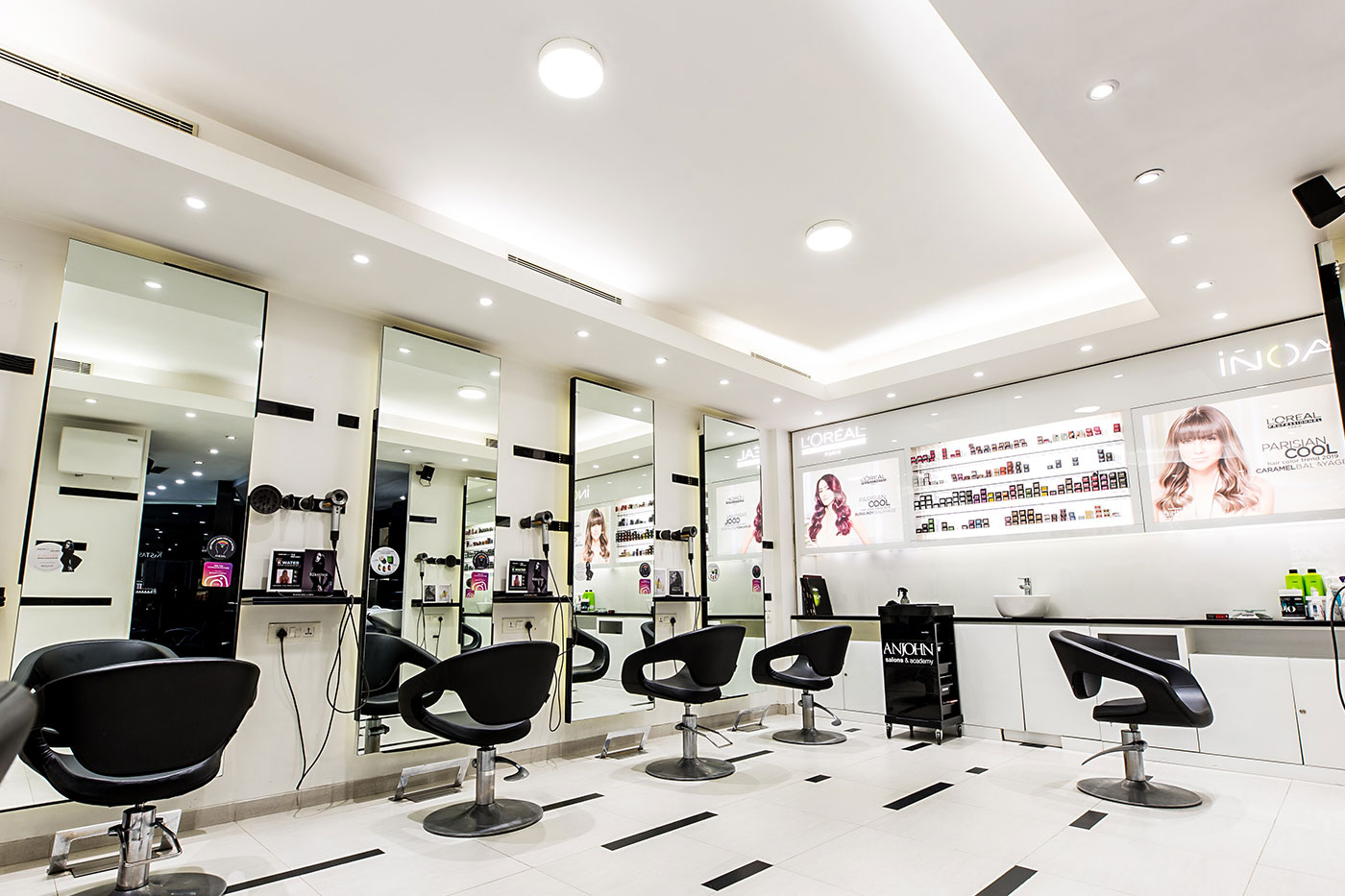 Hair Saloon in Kolkata