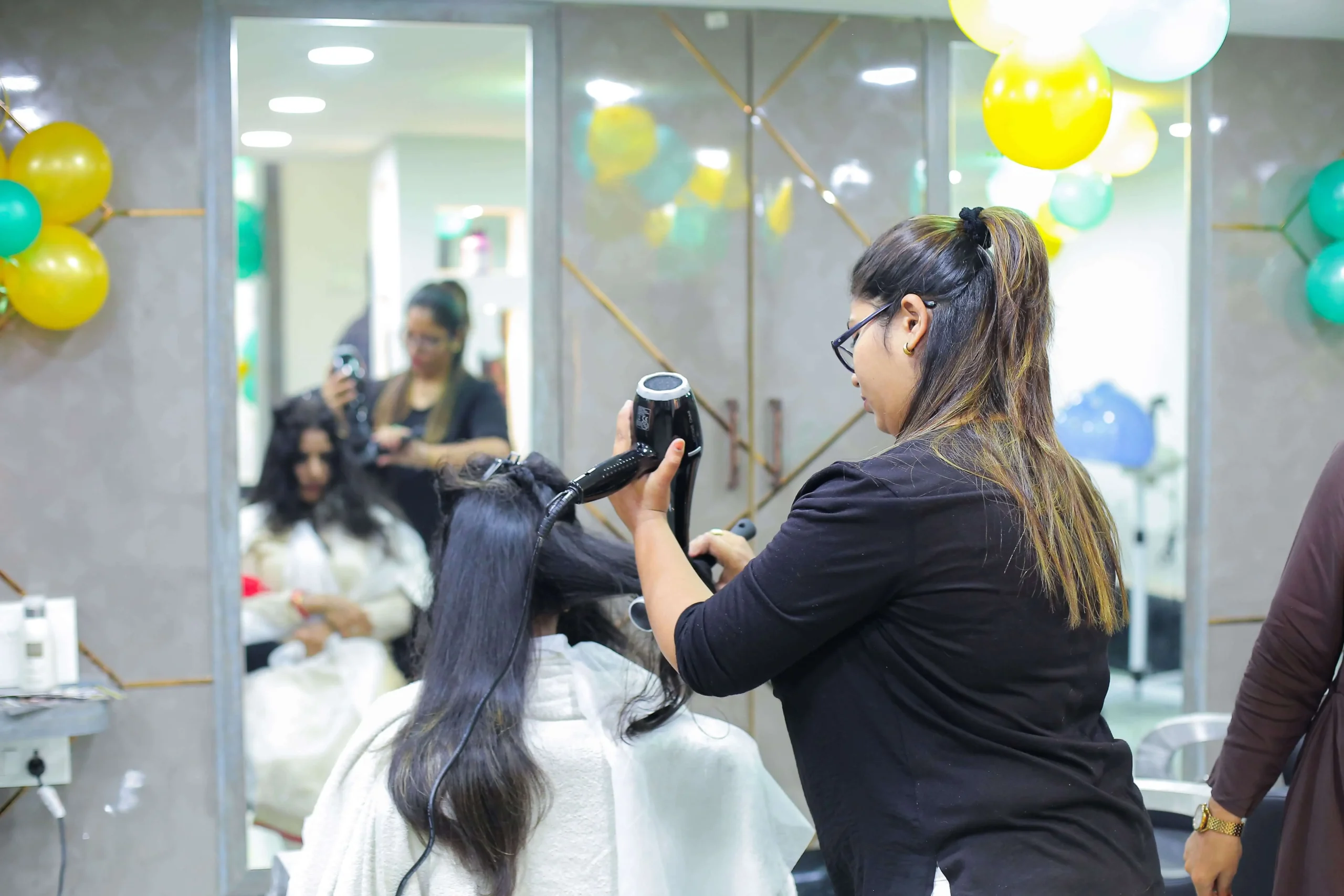 Hair Salon in Kolkata